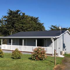 Tranquil, modern self-contained cottage