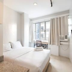 JP Santiago Studio Makati J308