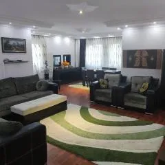 Beylikdüzü bölgesinde ferah bir site içi konut