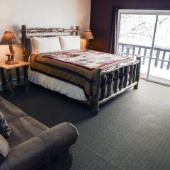 Fawn Valley Inn- 304 condo