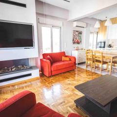 Fully renovated apt at N. Kosmos