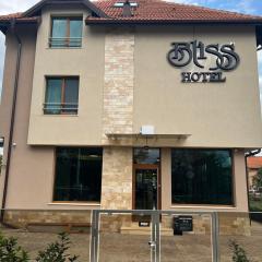 Хотел BLISS
