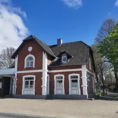 Familie Hensen - FeWo mit überdachter Terrasse im Ortskern von Tarp