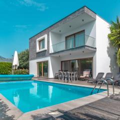 Star Villa with private heated pool in funchal