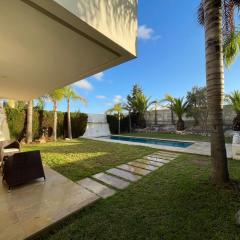 Luxury Villa Oasis, Bouznika Bay