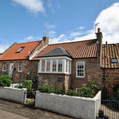 The Old Stables- charming cottage Crail