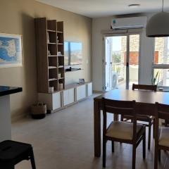 Departamento moderno con cochera y parrilla, amplio y luminoso