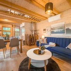 Magic new cozy tiny house at private lake