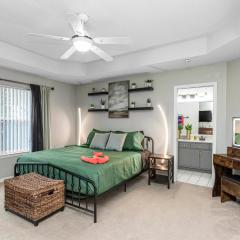 Breeze - Family Retreat with Waterfront Access & Game Room