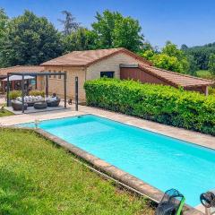 Nice Home In Casseneuil With Outdoor Swimming Pool