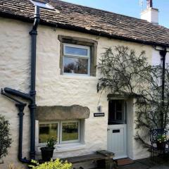 Westside Cottage, Newby Yorkshire Dales National Park 3 Peaks and Near the Lake Disrict, Pet Friendly