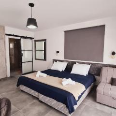 Nissi Avenue Studio 3