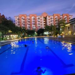 CHATEAU ELYSEE A1 near airport mall Free wifi