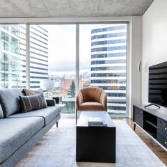 S Lake Union 2BR w Gym BBQ nr Amazon SEA-82