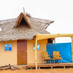 Amanya Zebra 1-Bed Wigwam in Amboseli