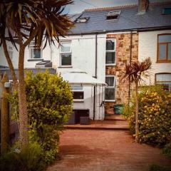 Central Newquay Terrace House
