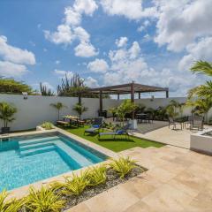Stunning 6-bedroom Villa In Aruba