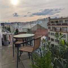 Cozy Apartment with Big Terrace in Central Prague - Karlín