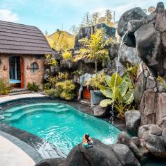 Tropical Villa Flintstones