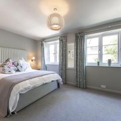 2 Bed stylish village retreat in Braunton