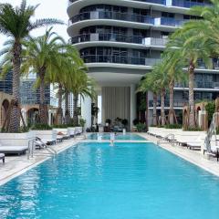 LUXURIOUS King Suite With Pool at SLS LUX Brickell