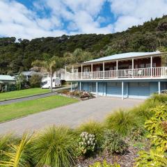 The Beach House - Paihia Holiday Home