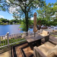 Cozy Lake Cottage