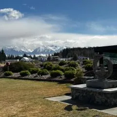 LH Twizel Fountain Retreat