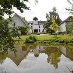 Le domaine du château blanc à 10 minutes de Paira Daiza