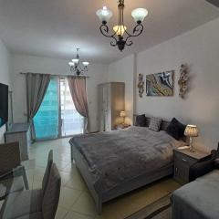 Diamond 2 Tower Marina Apartment