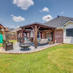 College Station Home with Yard about 4 Mi to Texas AandM!