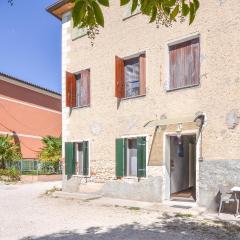 Nice Home In San Zenone D, Ezzelini With Wifi And 3 Bedrooms