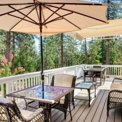 Groveland Vacation Rental with Private Deck and Grill!