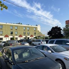 Days Inn by Wyndham Ste. Helene-de-Bagot