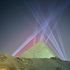 Pyramid View GH