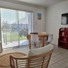 Cosy apartment with garage near (kite) beach