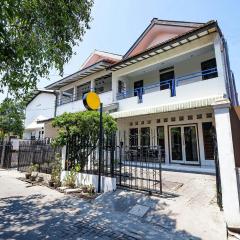 OYO Life 1942 Asia Residence Syariah