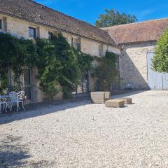 Grande suite en duplex avec 2 chambres, terrasse dans corps de ferme