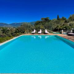 3 guests apt Spoleto Pool site - With infinity pool, extensive grounds