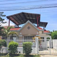 Cebu 2 Bedrooms House -WIFI