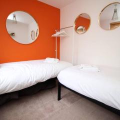 Bridge View Studio by Tŷ SA