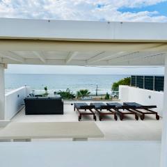 Fantasea Beachfront Villa