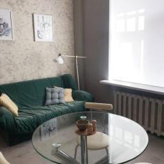 Artsy central flat