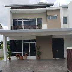 Homestay Fe-feeling Artis with 4 Bedrooms