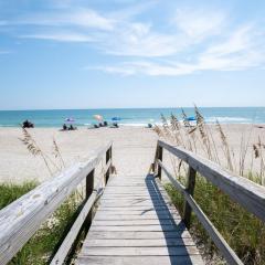 Oceanfront Condo with Pool - Salty Hammocks A6