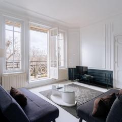 Gorgeous 3 Bedroom Flat at Eiffel Tower