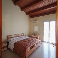 Casa elegante con terrazzino in centro paese