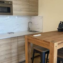 Appartement Huez, 2 pièces, 4 personnes - FR-1-405-111