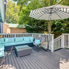 Lynwood Vacation Rental with Outdoor Living Galore!