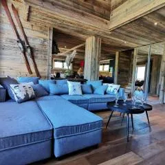 Chalet cozy à 4* avec cheminée, WiFi, et balcon proche des pistes aux Gets - FR-1-598-89